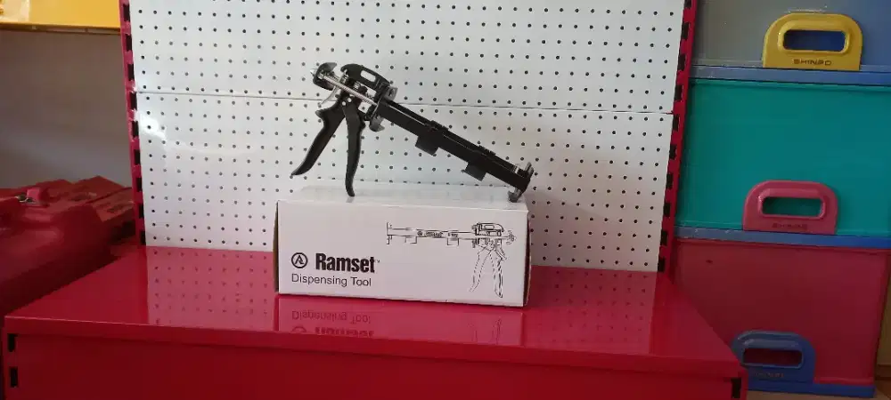 Dispenser / Gun untuk Chemical Anchor REO502