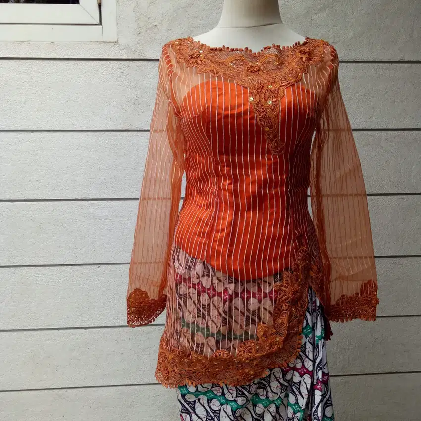 PRELOVED KEBAYA UNIK