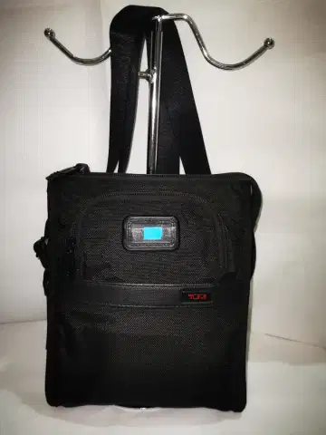 Tumi alpha cheap 2 sling bag