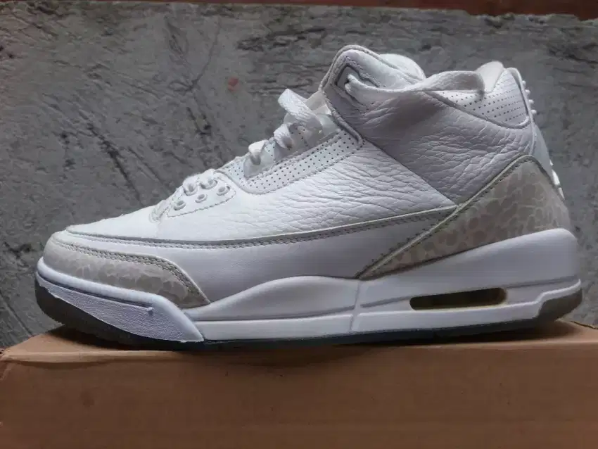 Sepatu Basket Jordan Retro