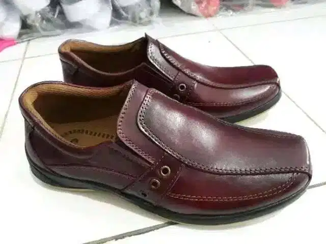 Sepatu Kulit Asli Casual Santai Sekolah Kuliah Mengajar Kantor Dinas