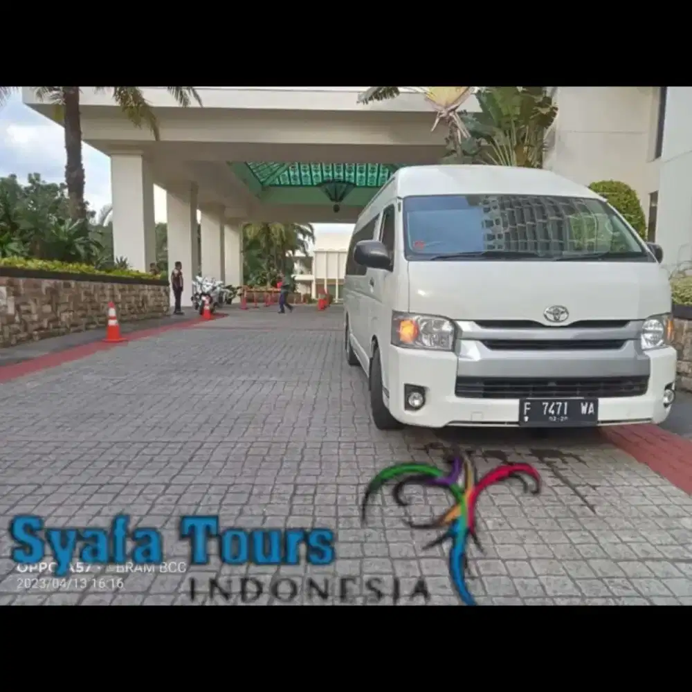 Sewa Toyota Hiace | ELF Long Premio