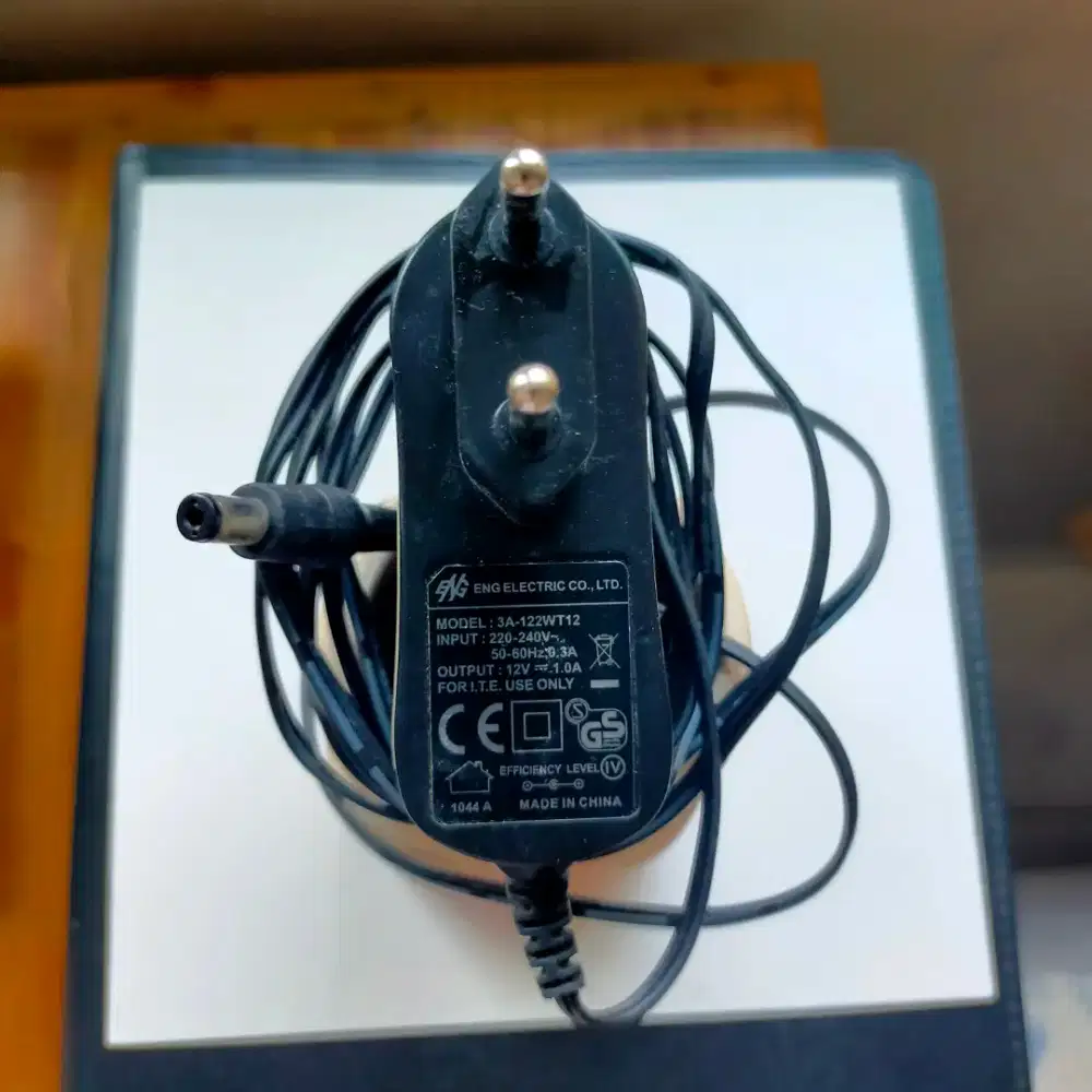 Charger HP lubang besar output 1A made in china