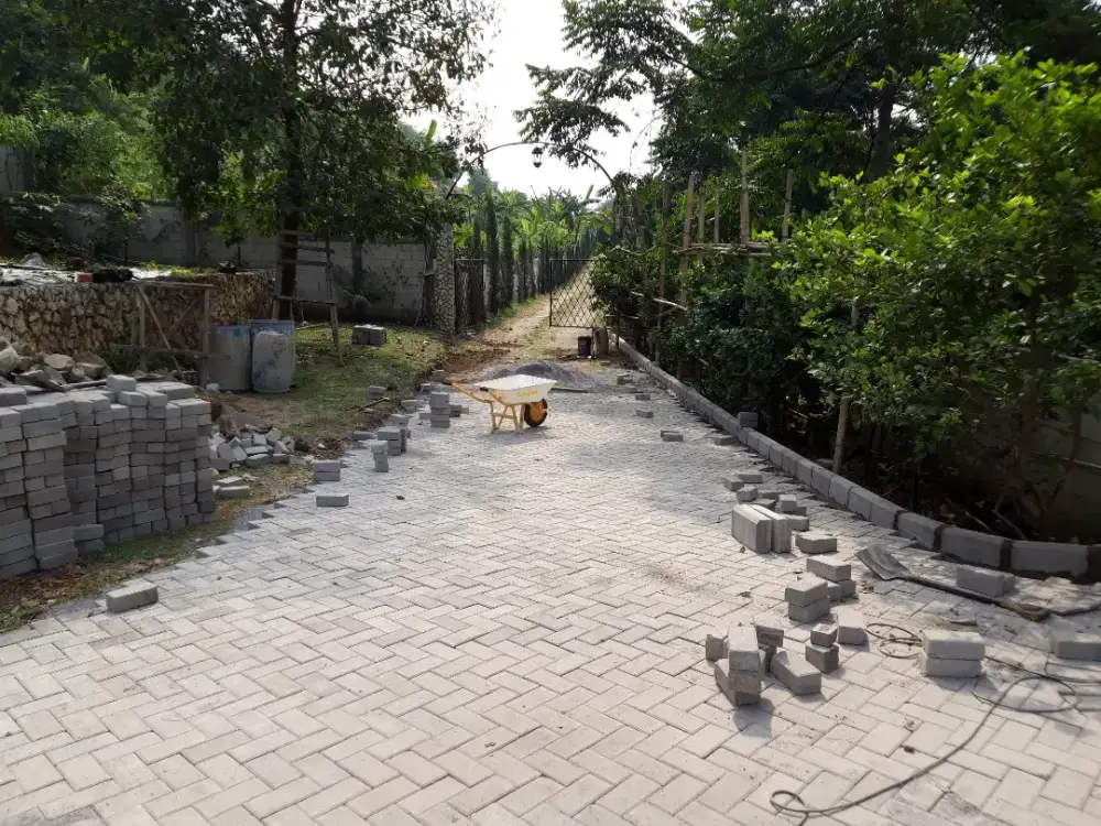 Paving Block Press Hidrolik Serapan Air Hujan