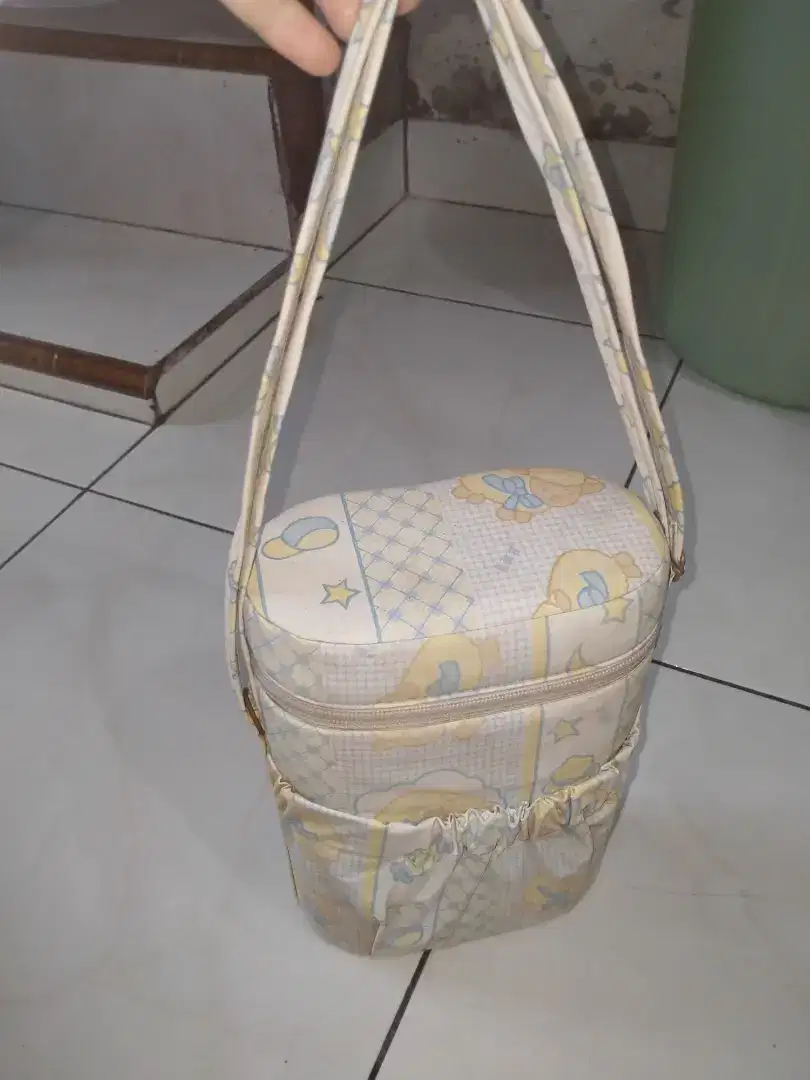 Tas penyimpanan botol minum atau susu bayi tahan panas/dingin