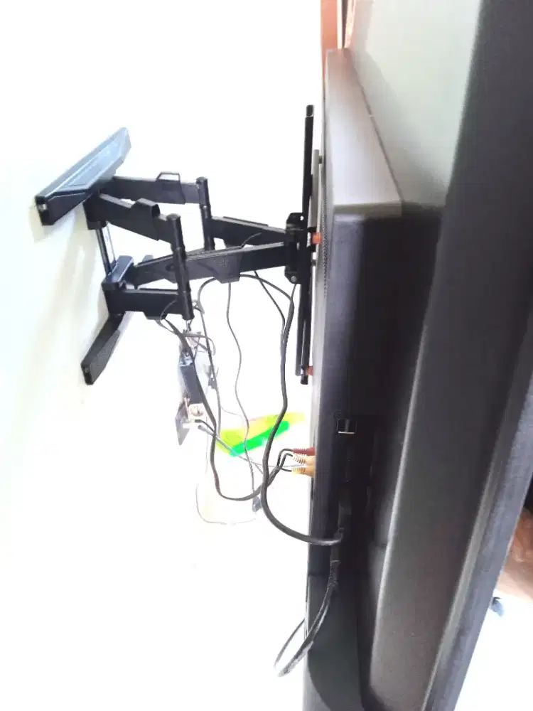 bracket TV led lcd model SWIVEL NB p6