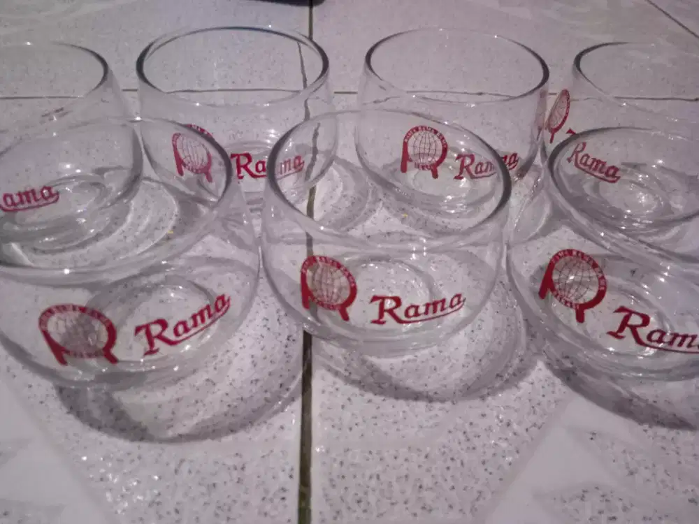 Gelas set motif rama