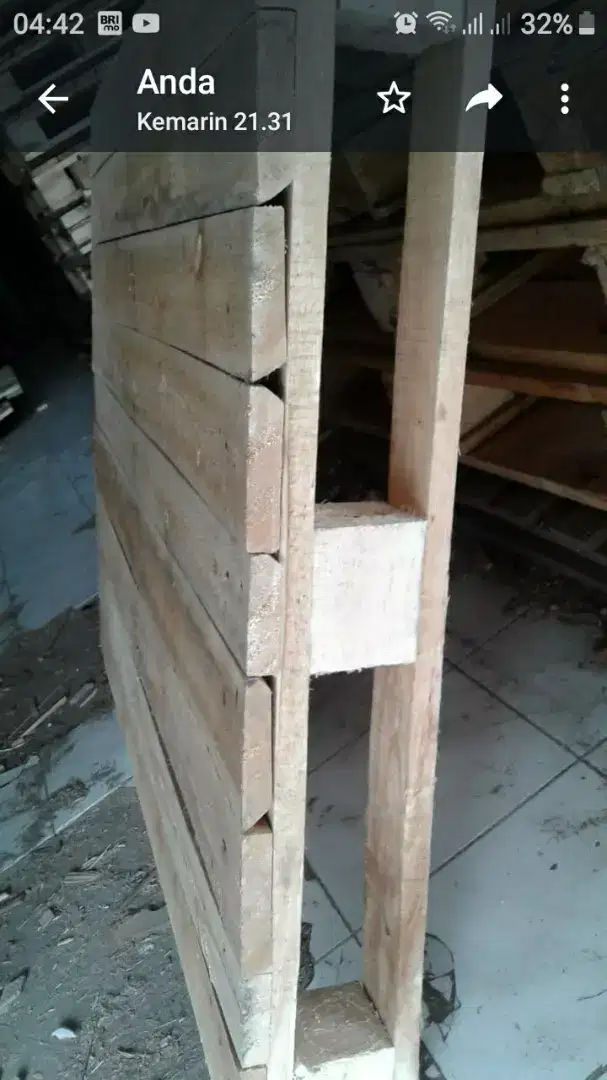 palet kayu bekas Sengon, Mahoni, jati belanda, harbot, mdf , bagus.