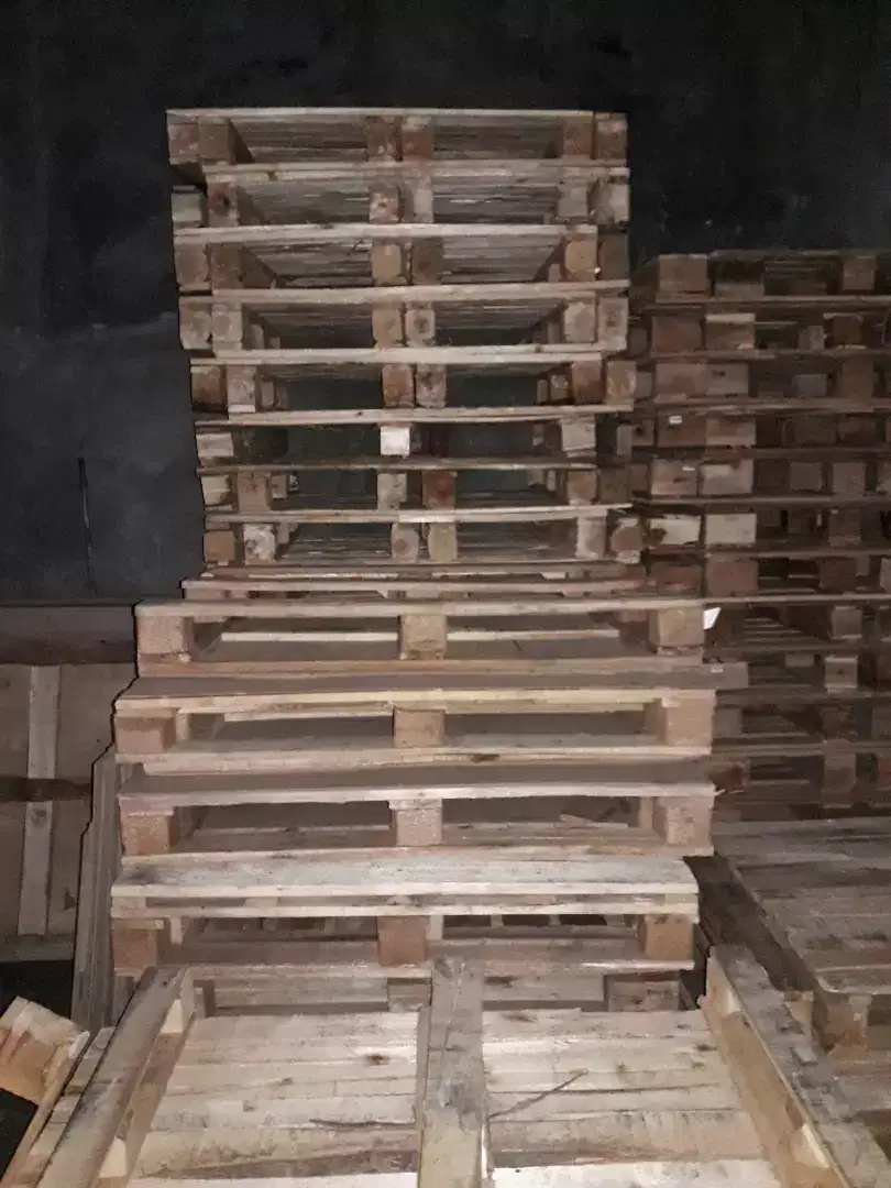 palet kayu bekas mahoni dan sengon jati belanda kualitas bagus