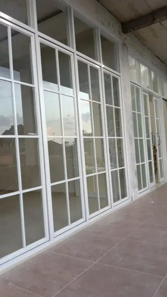 Kusen aluminium kaca besi gipsum