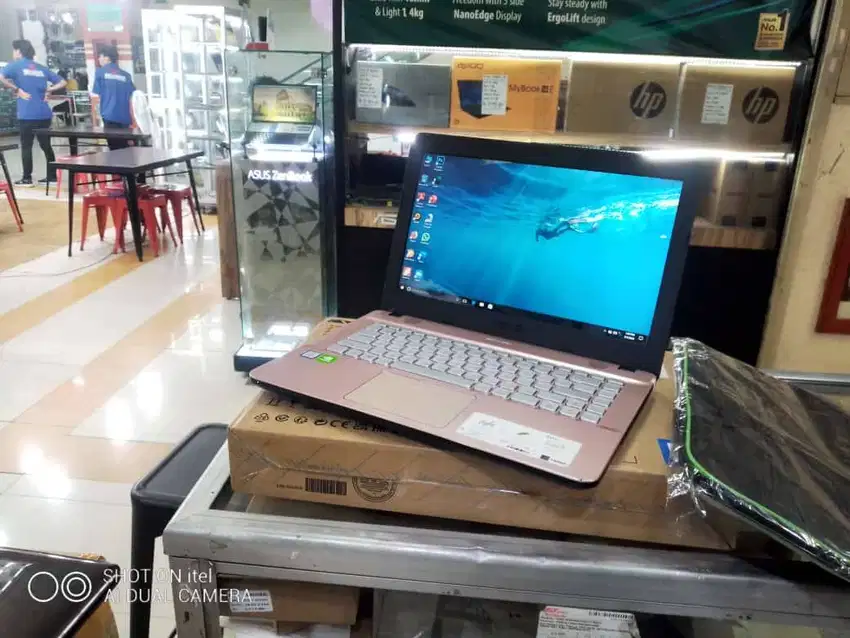 LAPTOP LEPTOP SECOND ASUS CORE i5 gen8 RAM 8GB SSD 128GB HDD 1TB VGA 2
