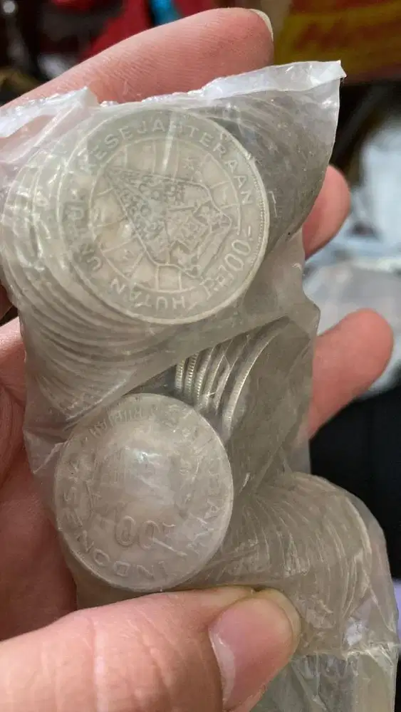 Koin 100 kuno indonesia