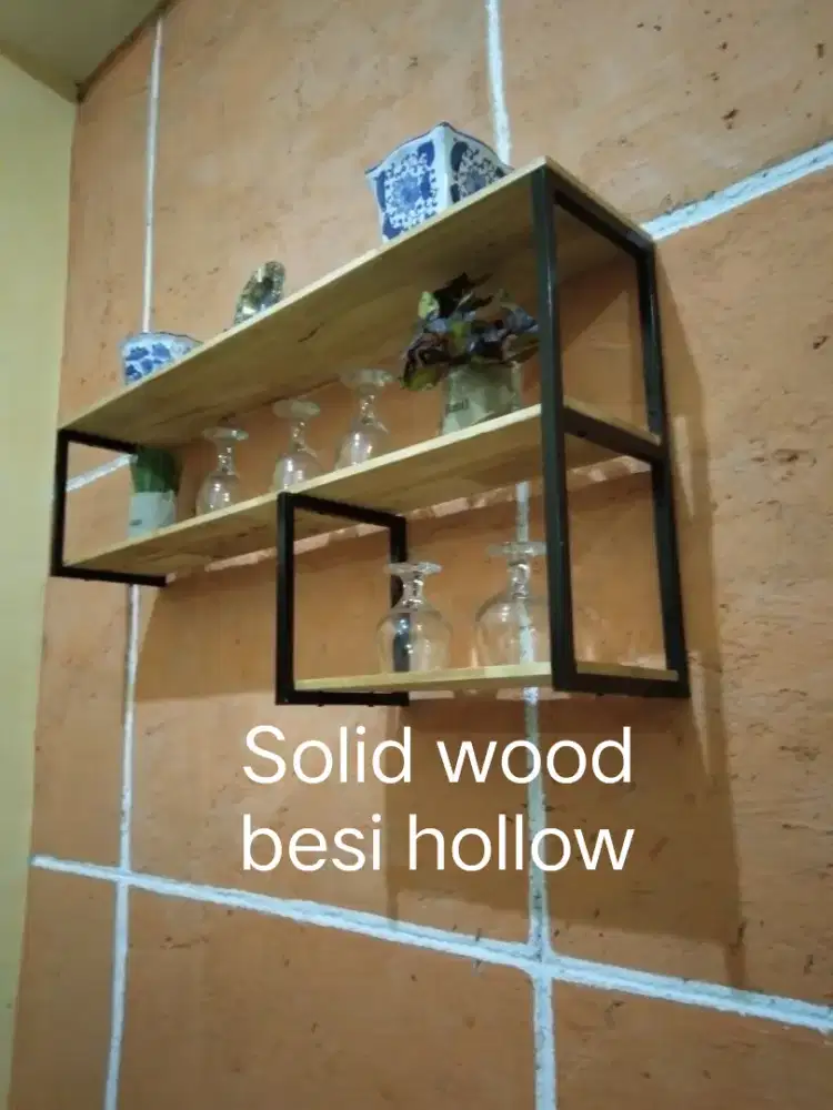 Rak gantung besi-kayu