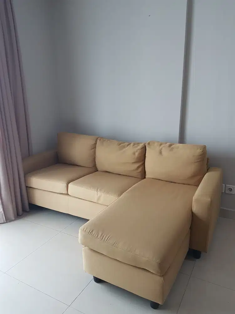 Apartment Hampton Park Disewakan Rumah & Apartemen 896956803