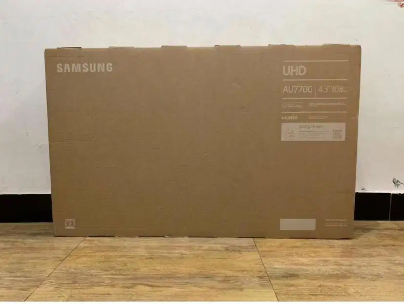 Samsung 43AU7002 4K UHD Smart TV Garansi Resmi