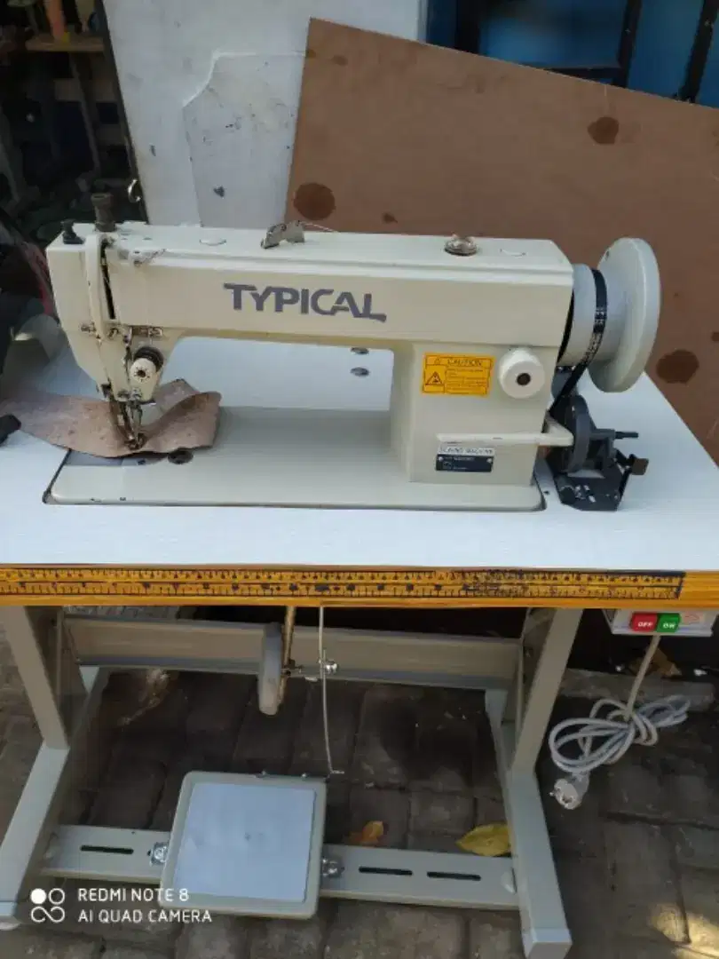 Mesin jahit walkingfoot typical gc 0303 seken fullset