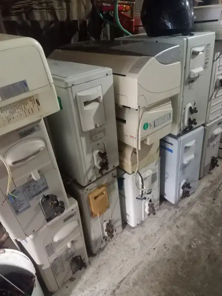 Nampung ac bekas atau mati