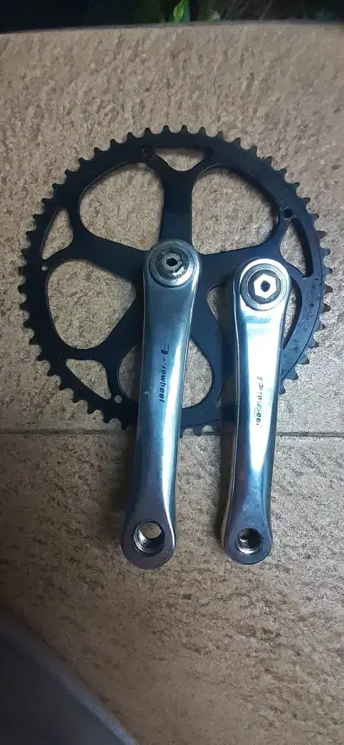 Crank Sepeda 52T dan Spare Part