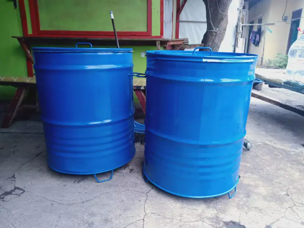 Tempat Sampah Jumbo, Dari Bahan Drum