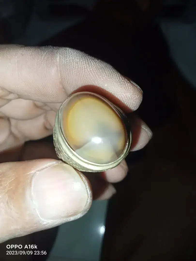 Natural batu Calsedone Motif tapak jalak