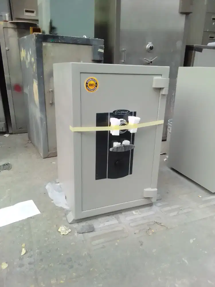 Service brankas & pemindahan