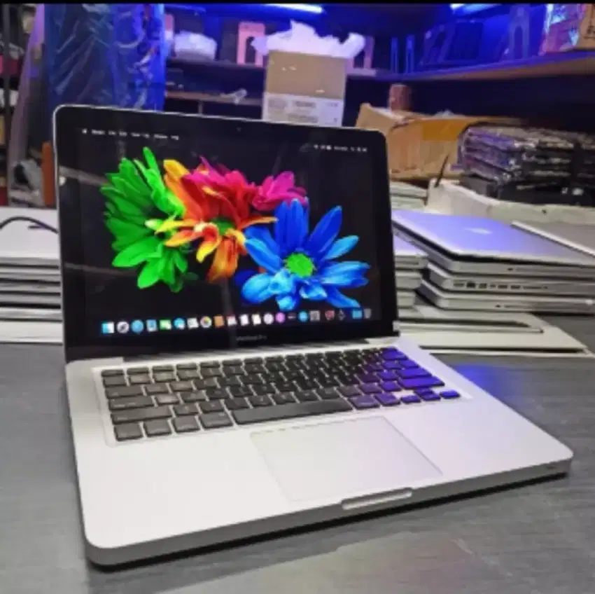 MACBOOK PRO 3JTAN CORE I5 RAM 4GB SSD BEKAS SECOND