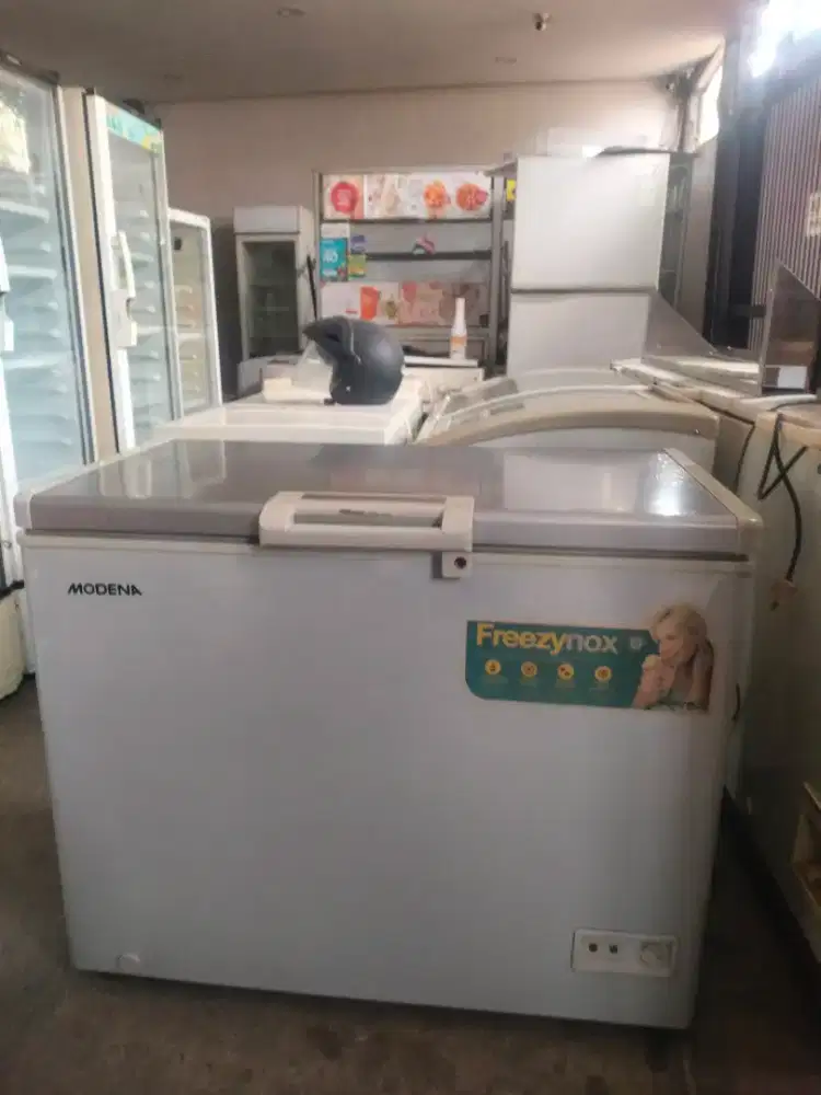 Chest Freezer Box MODENA MD 20 A,205 Liter, SECOND SIAP PAKAI, Bandung