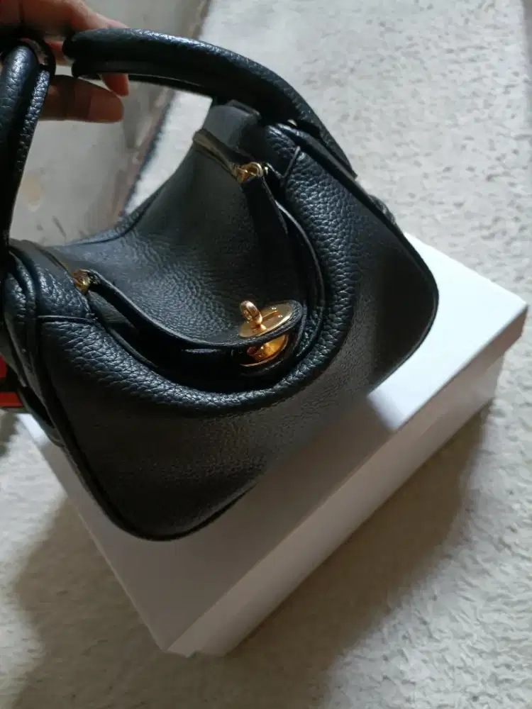 Hermes lindy bag