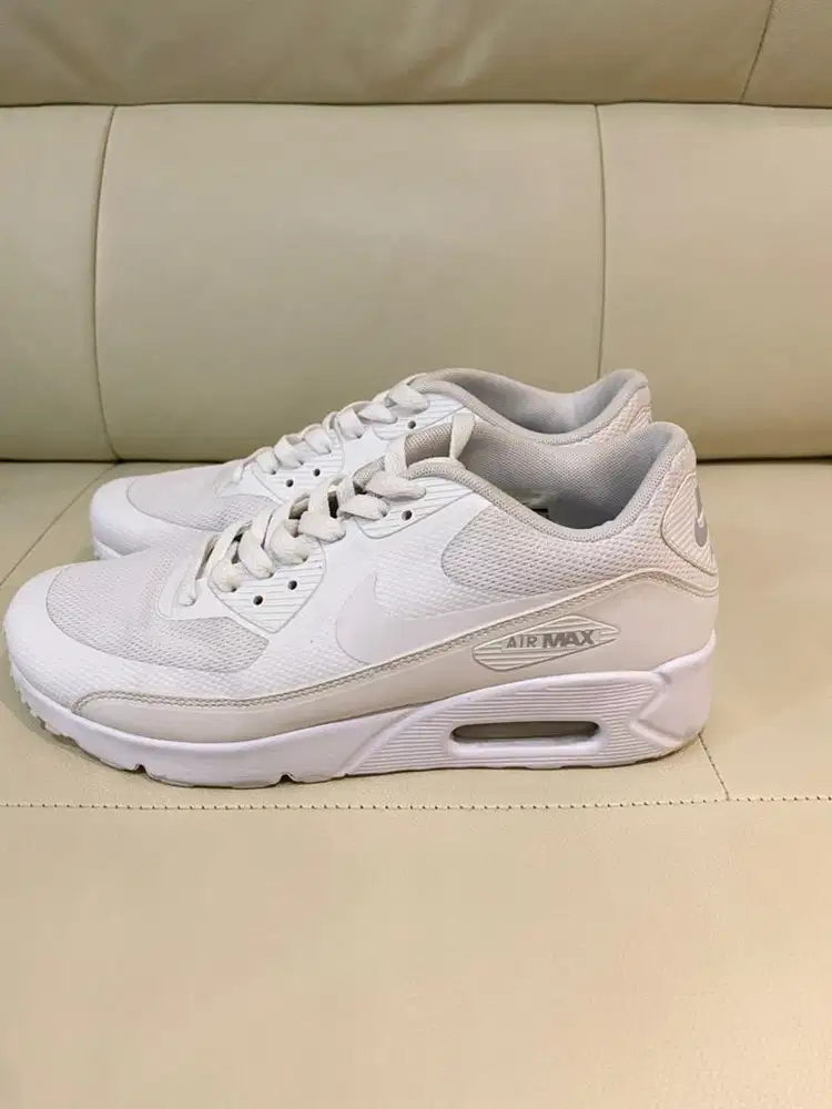 Nike men airmax 90 pure white like new