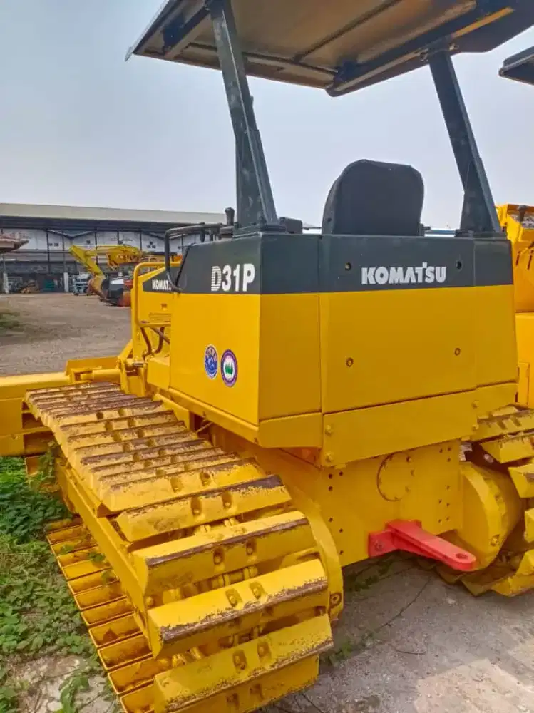Komatsu Doser 6cylinder D31P-20 ex japan import 2025