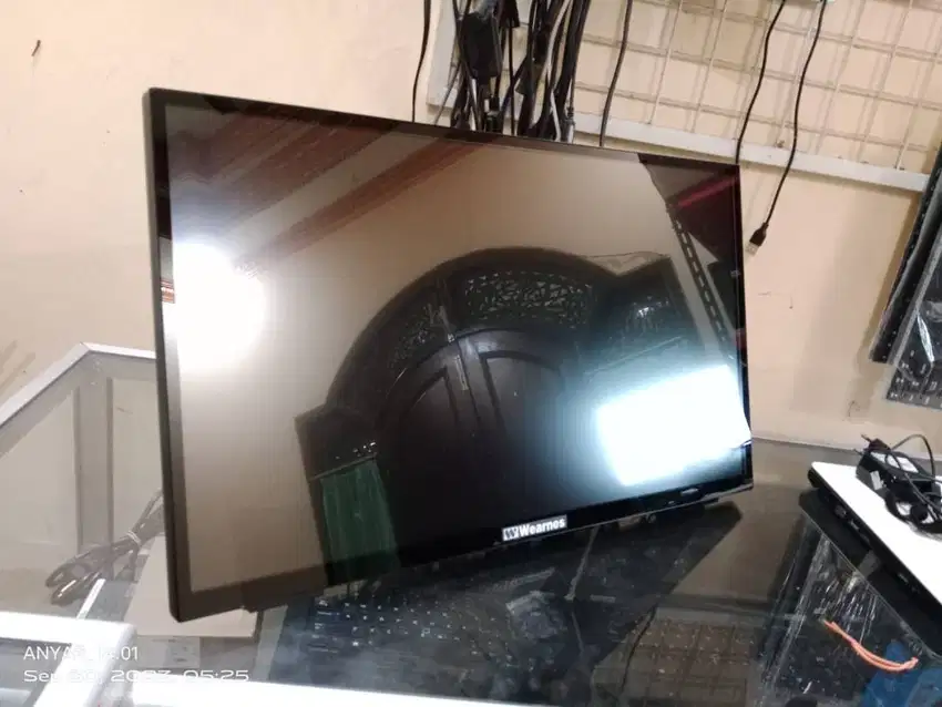 LCD Monitor TouchScreen 23 inch