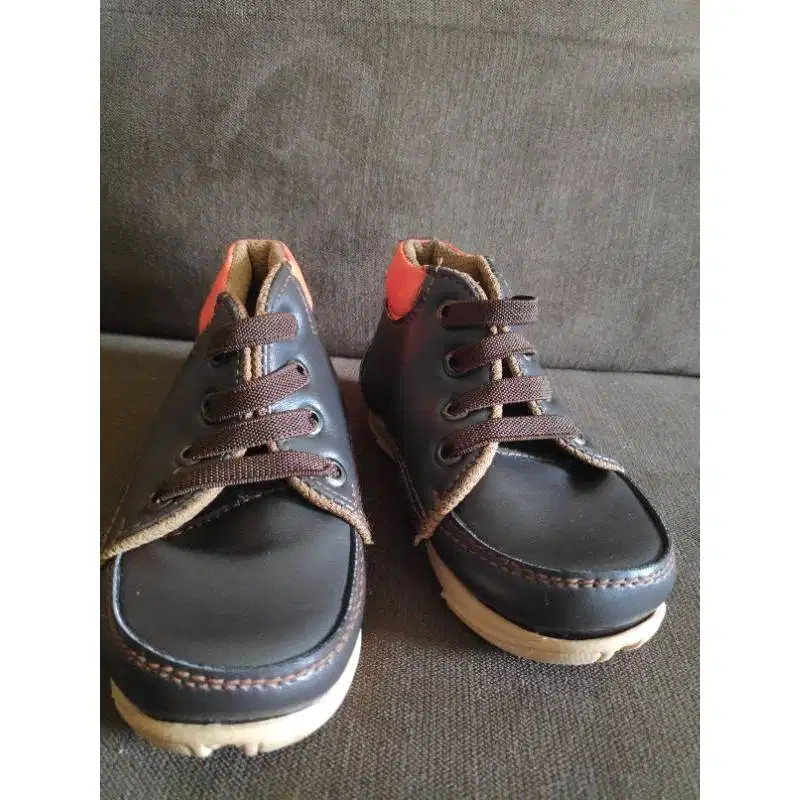 Sepatu Bayi/Anak YONGKIDZ ORIGINAL Usia 1-2 th - Preloved.