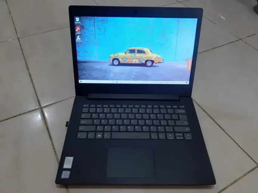 Laptop Lenovo 130-14IKB Core i3
