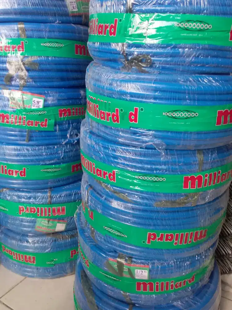 Selang air milliard