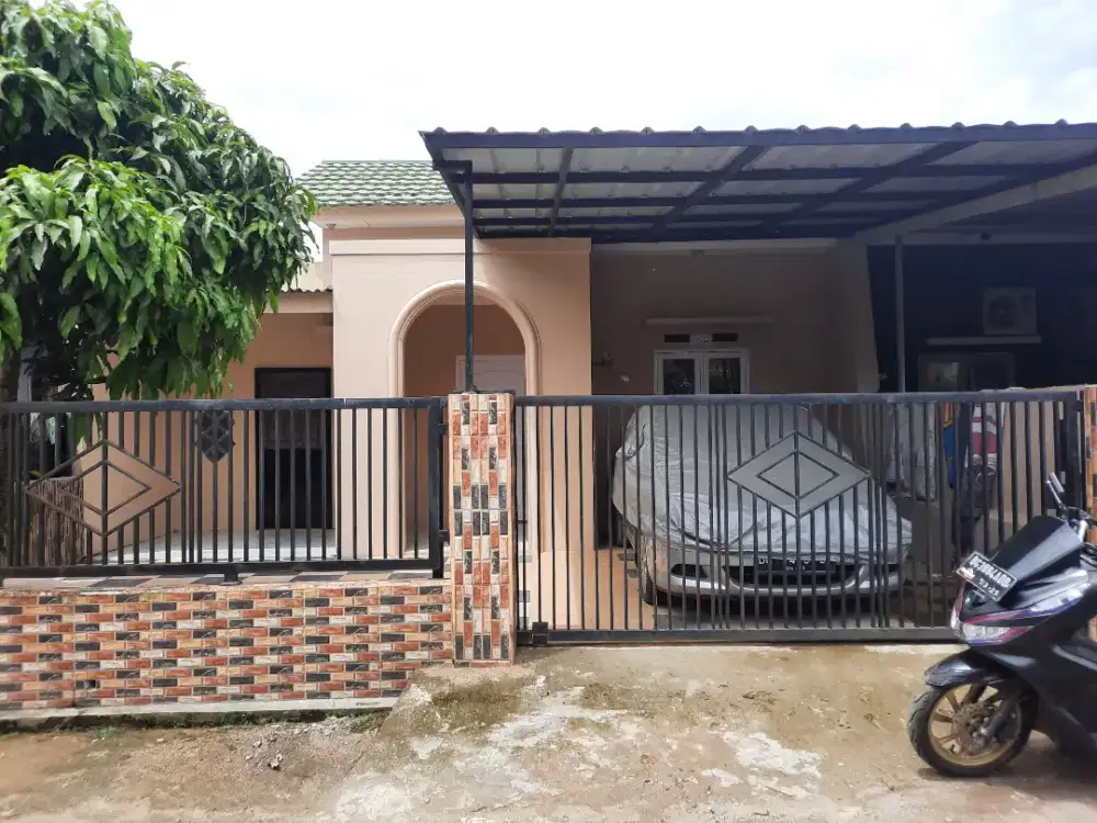 Dijual cepat Komplek Istana Madinatuna belakang Santika Bandara