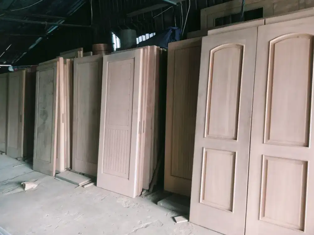 Pintu kusen jendela kayu oven trima jasa pasang engsel kunci