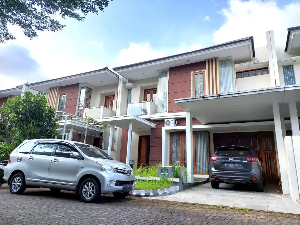 Rumah Lux di Lingkungan Eksklusif Bale Mulia