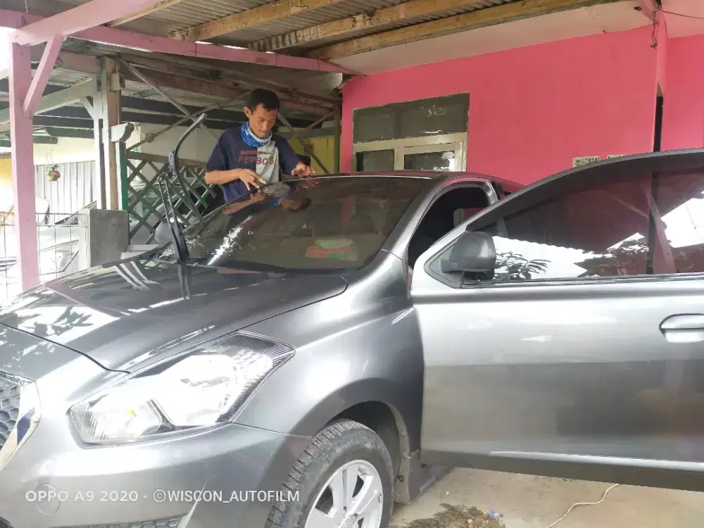 kaca film mobil panggilan