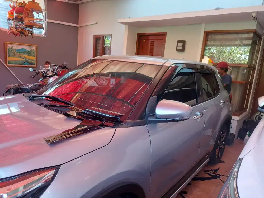 kaca film mobil nyaman siang malam