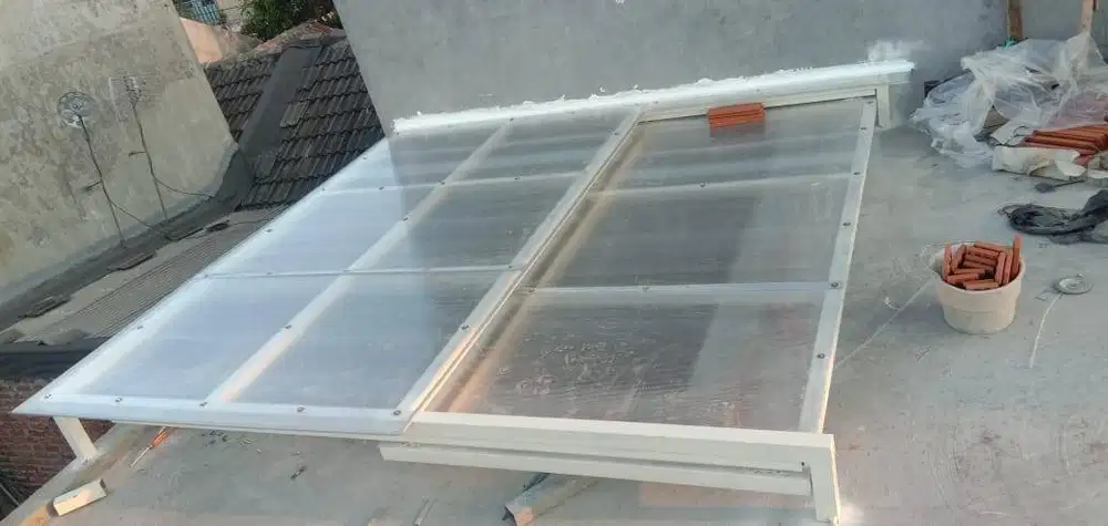 Kanopi polycarbonat pilihan terbaik untuk atap jemuran