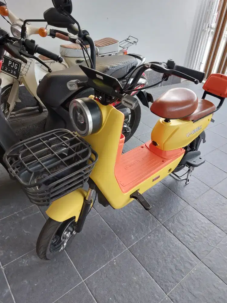 Sepeda Listrik Uwinfly D7S