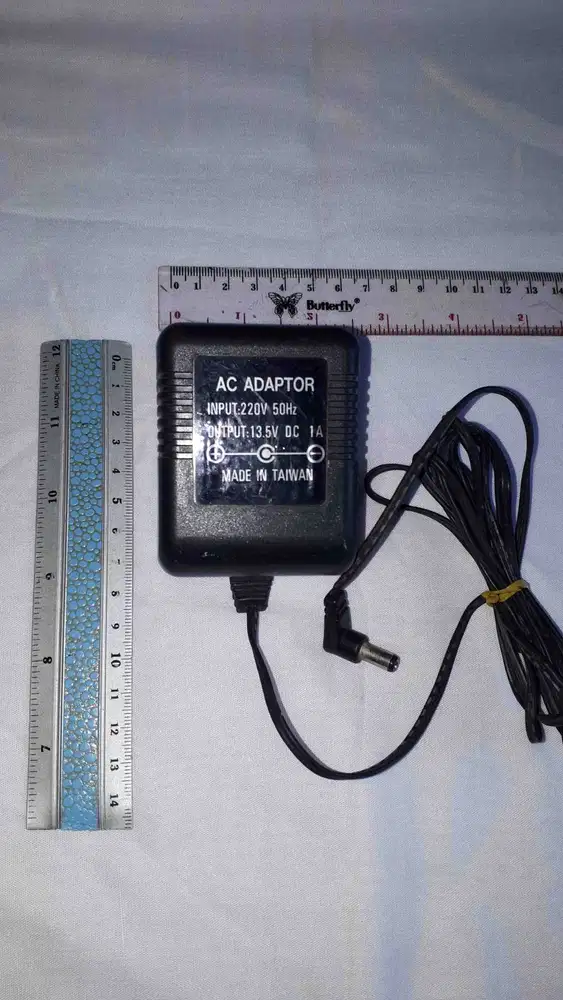 Adaptor Input 120V - Out 13.5VDC 1A Made In Taiwan