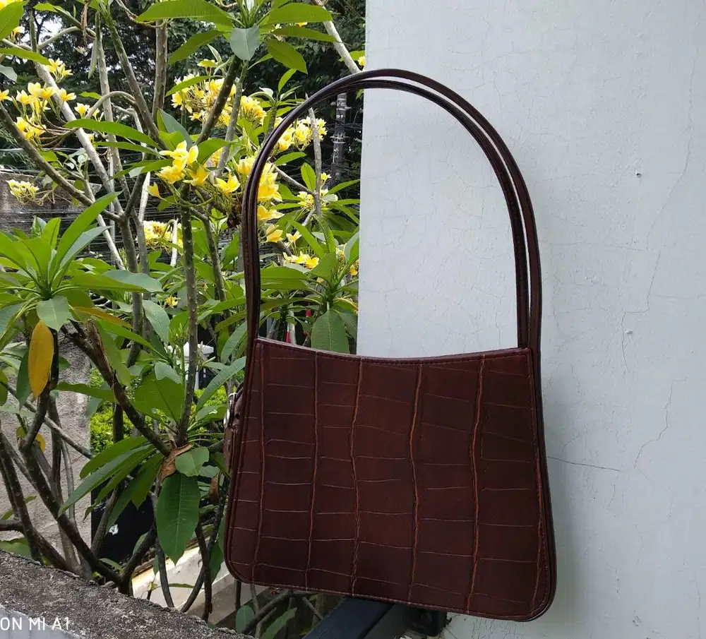 Tas Cantik Coklat Tua