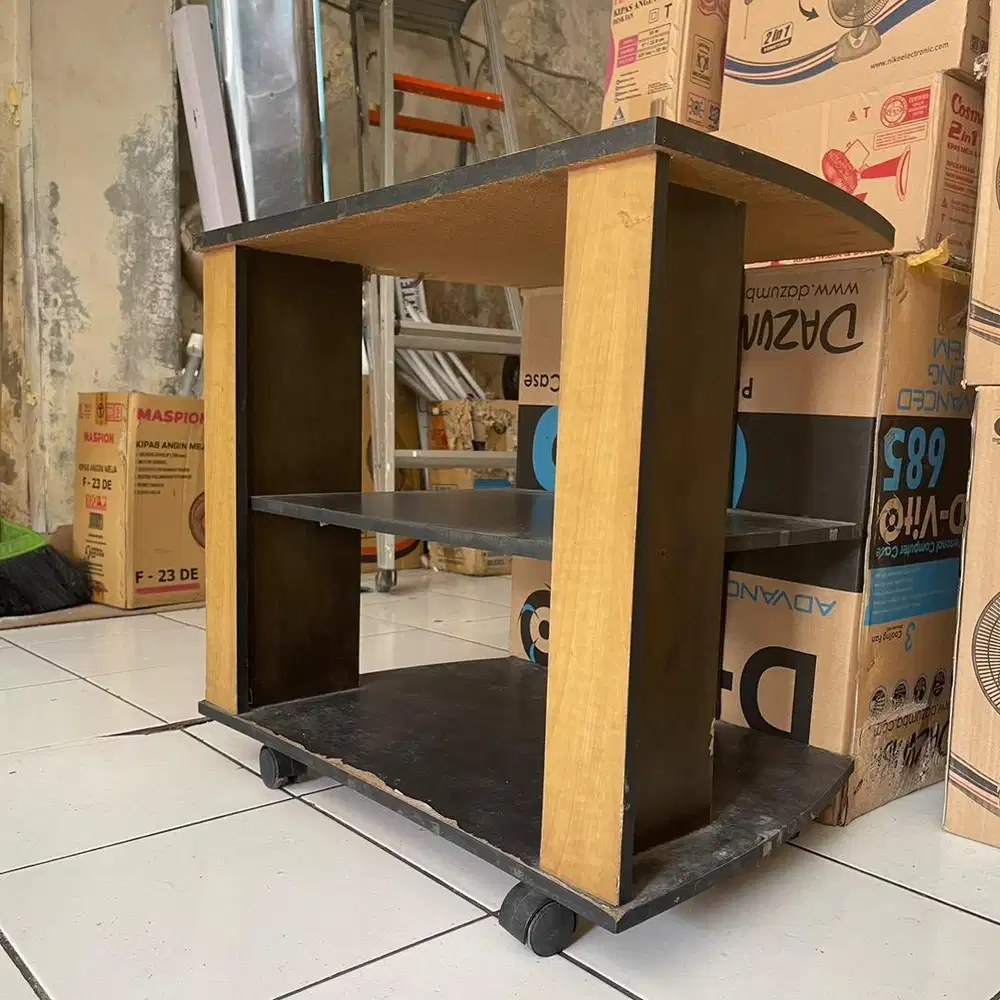 Meja TV RODA 4 Televisi Table