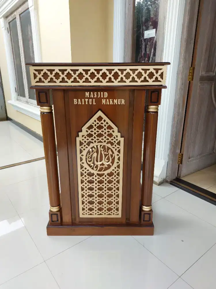Mimbar Ceramah Minimalis Kayu Jati Solid