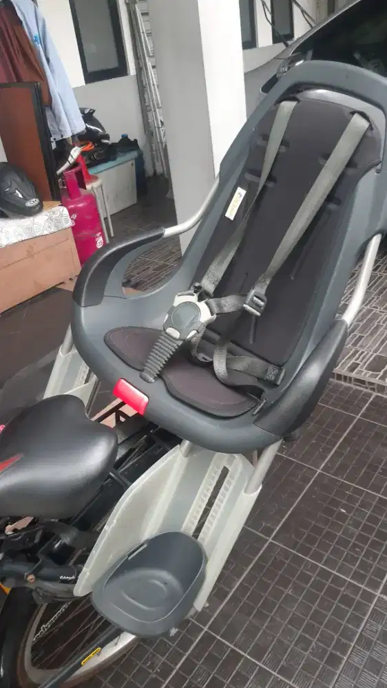 Goncengan anak belakang Qibble asli Belanda