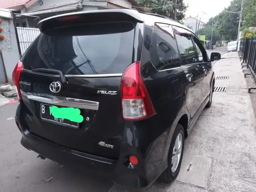 Sewa Mobil Bulanan