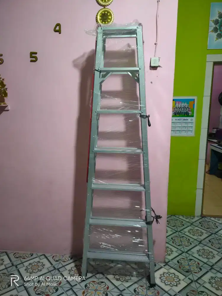 Tangga lipat aluminium multifungsi ukrn 2mtr.bahan kokoh dan than lama