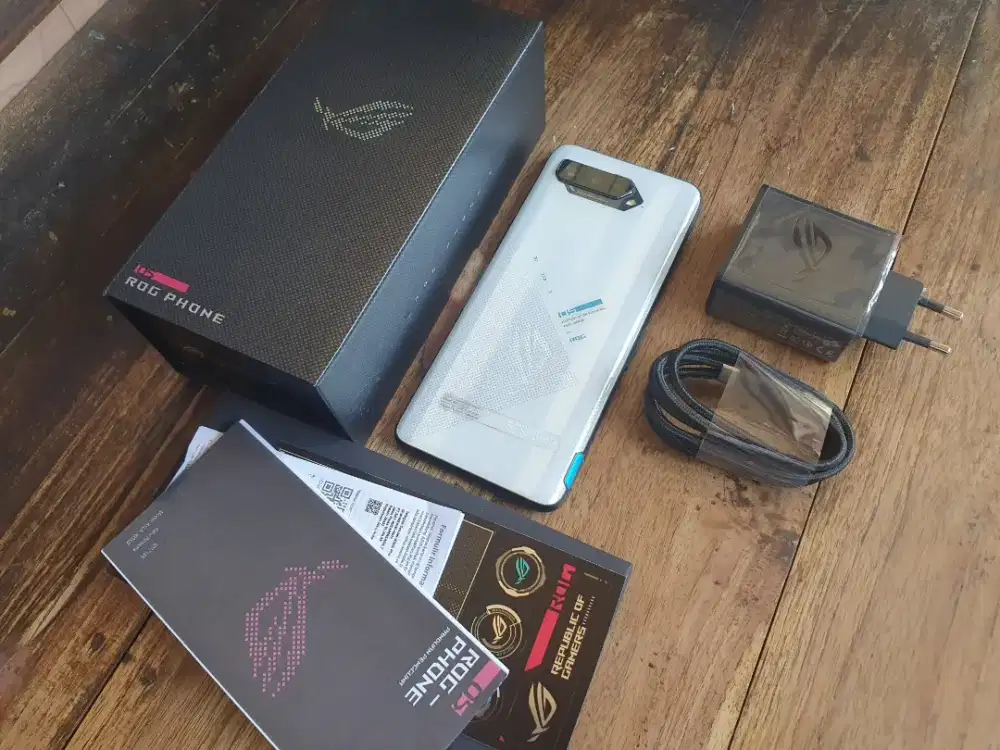 Asus ROG Phone 5 White Garansi Resmi ROG Phone V ROG 5 Putih Full-ori