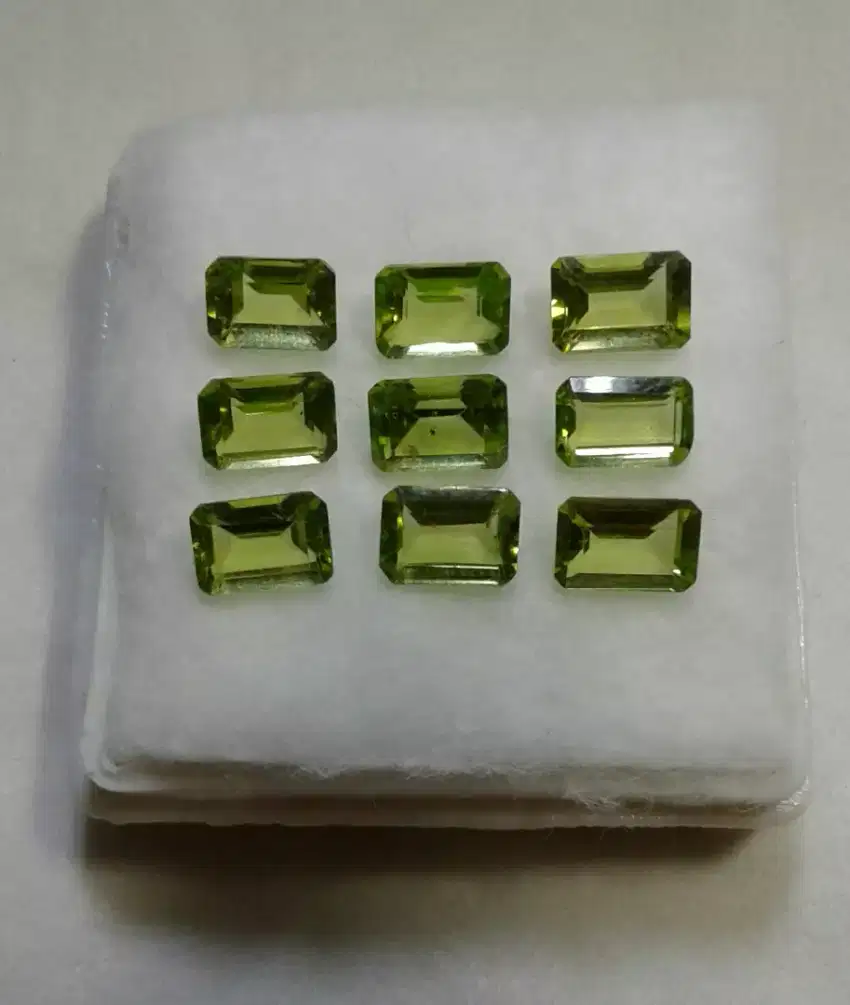 Batu Permata Green Peridot